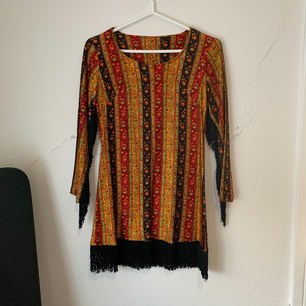 Women’s Vintage 60s/70s Long Sleeve Fringe Mini Dress in Red